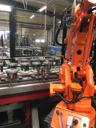 Abb cnc eszterga kiszolgalása